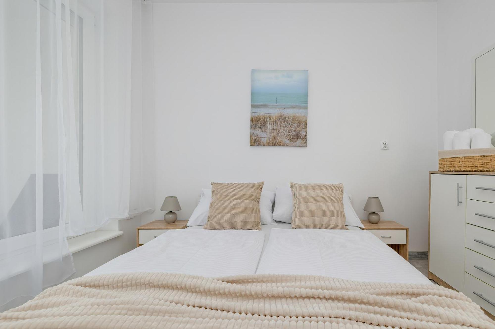 Family Apartments Herberta With Terrace And Parking By Rent Like Home Swinoujscie Ngoại thất bức ảnh